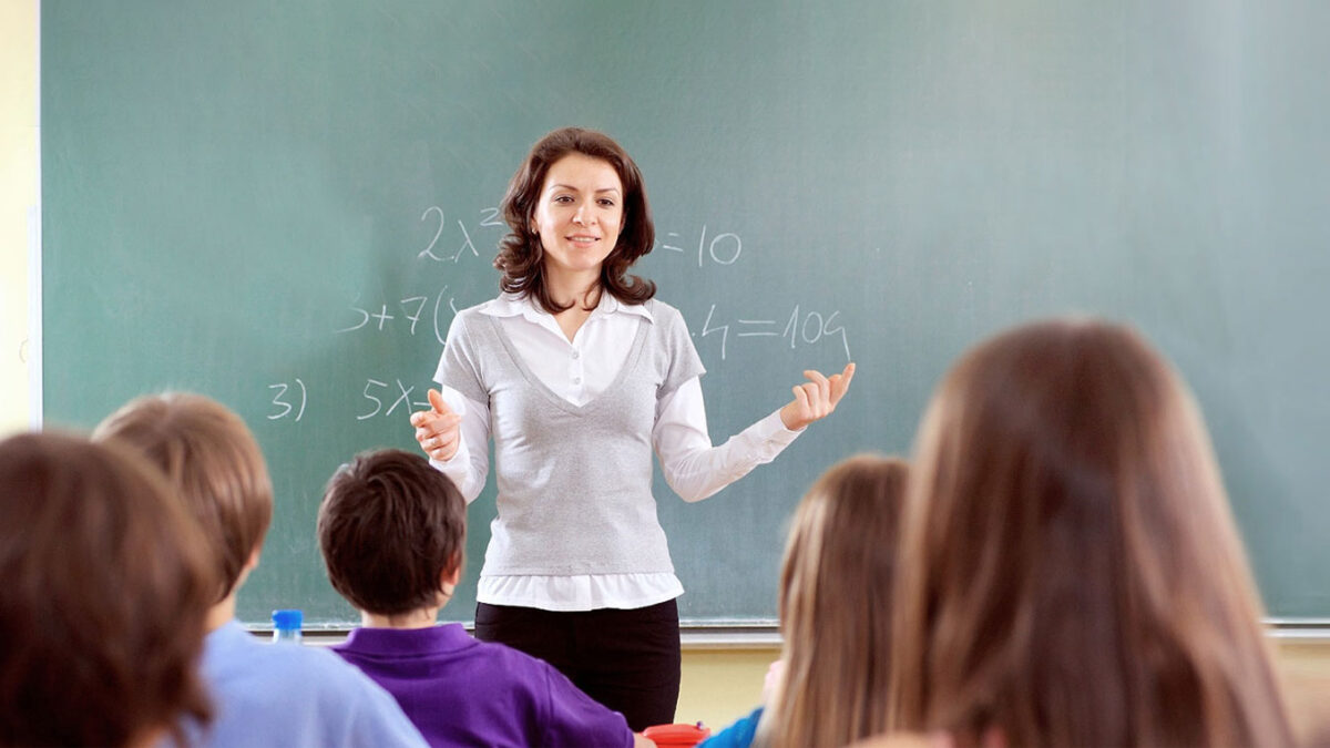 10 Essential Needs for Teacher Training - Institute of International  Teachers Training